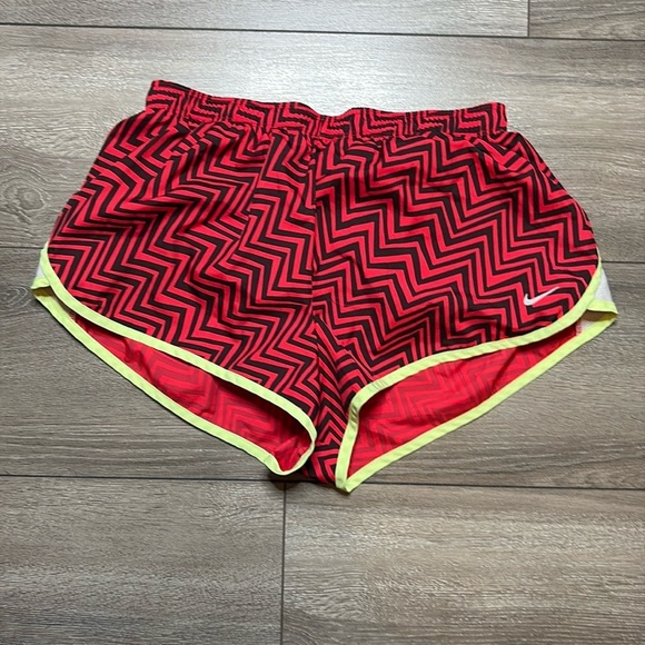 MM165 Nike dri fit lined shorts - Picture 1 of 5